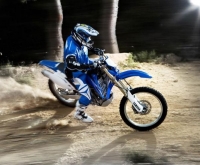 Кроссовый мотоцикл Yamaha WR450F Кроссовый мотоцикл Yamaha WR450F